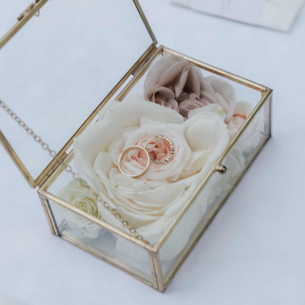 Rings With you as a couple - wedding planners